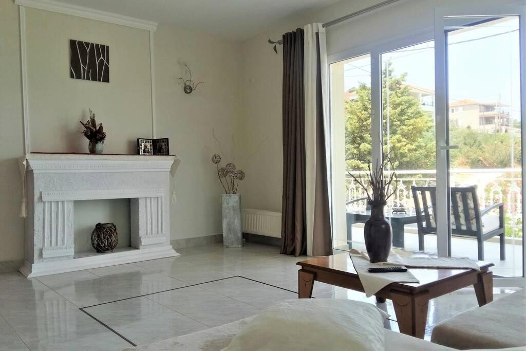 Sea And Mountains View Apartment Argostoli  Exterior photo